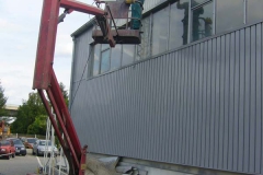 Munkák szerelőpódiumról