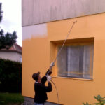 Nástřik protiplísňové fasádní barvy ( Středočeský kraj okres Rakovník)