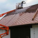 Čištění eternitové střechy tlakem vody ( Středočeský kraj okres Praha-východ)