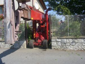 Přístup do výšek používáme hlavně naše speciální pracovní plošiny